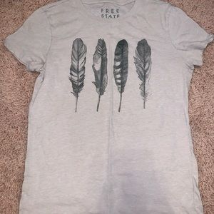 T-shirt with feather design.